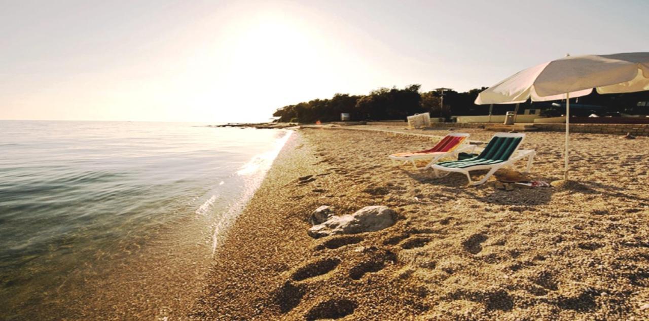 Cecillia Mare Apartments Rovinj Exterior photo